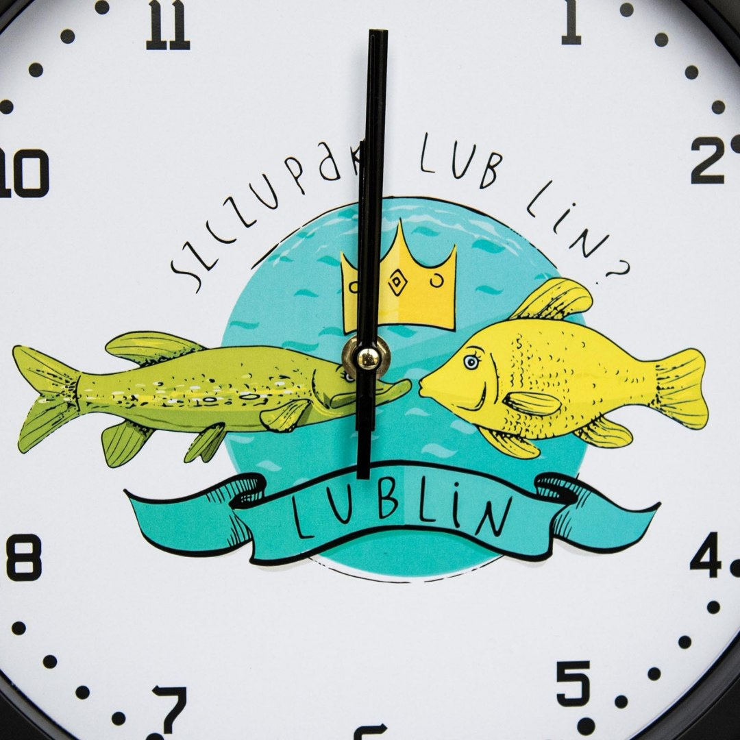 ZEGAR - SZCZUPAK LUB LIN ZEGAR - SZCZUPAK LUB LIN